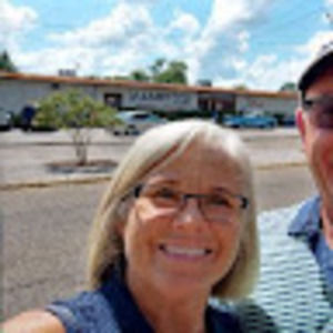 Meet your Posher, Rhonda